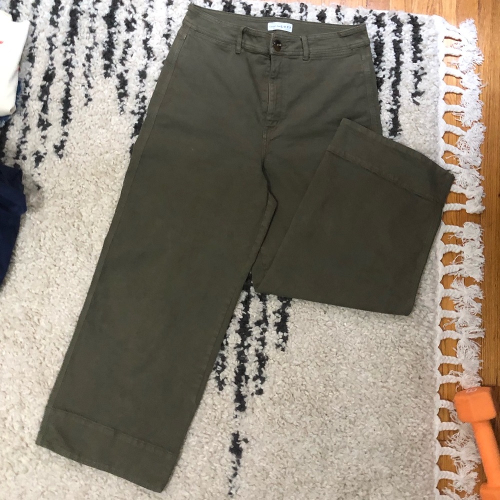 LOFT high waisted, wide leg, cropped trousers in ‘olive’